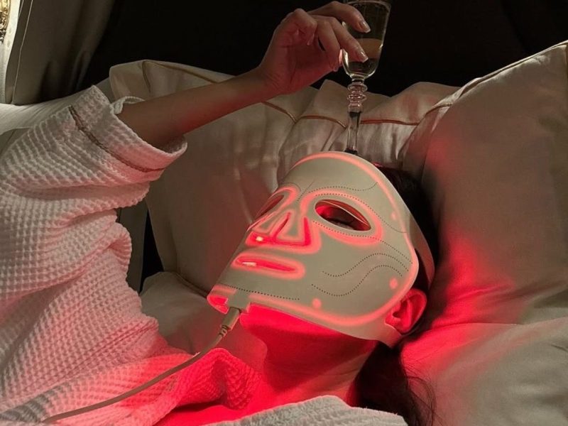 The Science Behind Red Light&nbsp;Therapy